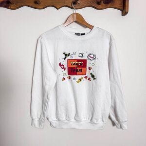 Vintage 90s Trick or Treat White Halloween Crewneck Sweater